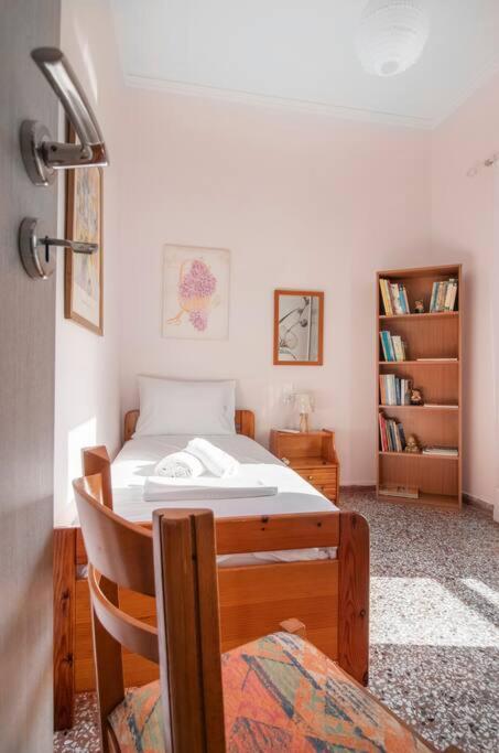 Vintage Charm Apt Near Centre Ираклио Екстериор снимка