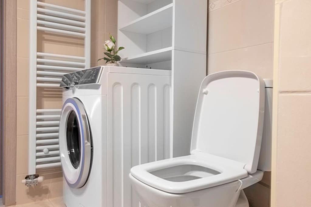 Vintage Charm Apt Near Centre Ираклио Екстериор снимка